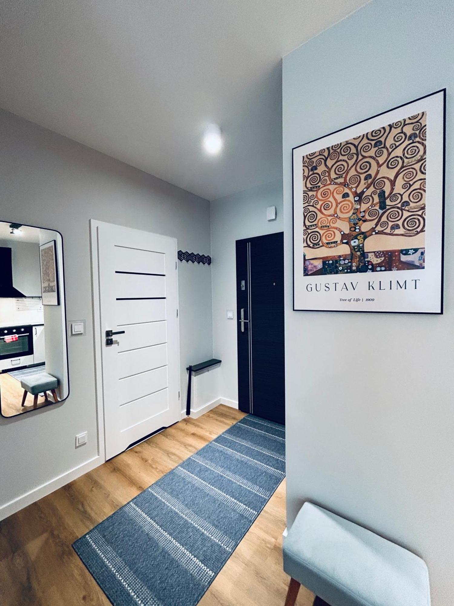 Boleslaviaapartments - Apartament Merci 4, Private Parking Free, Air Condition Boleslawiec  Extérieur photo